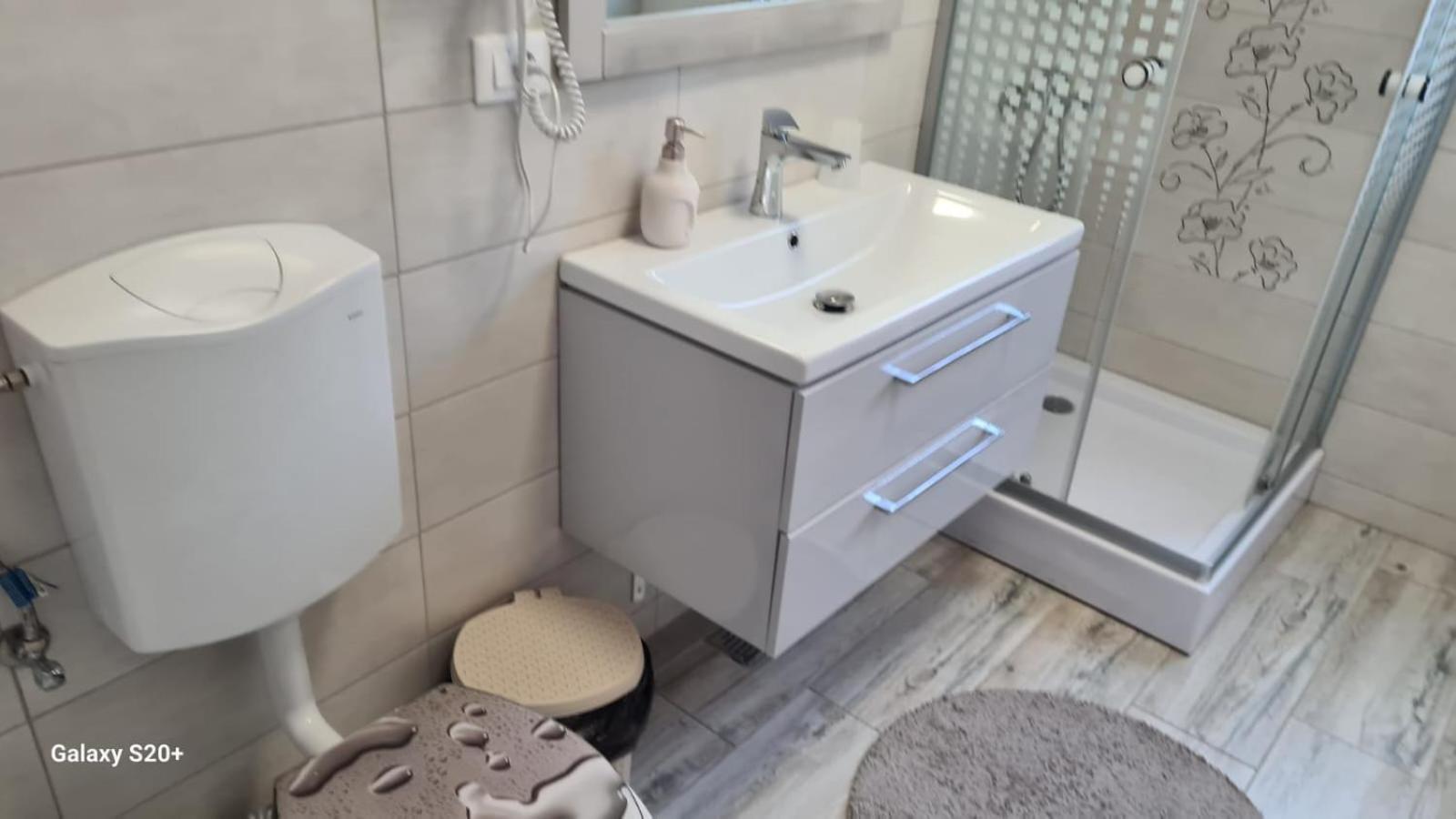 Apartament David Râmnicu Vâlcea Εξωτερικό φωτογραφία